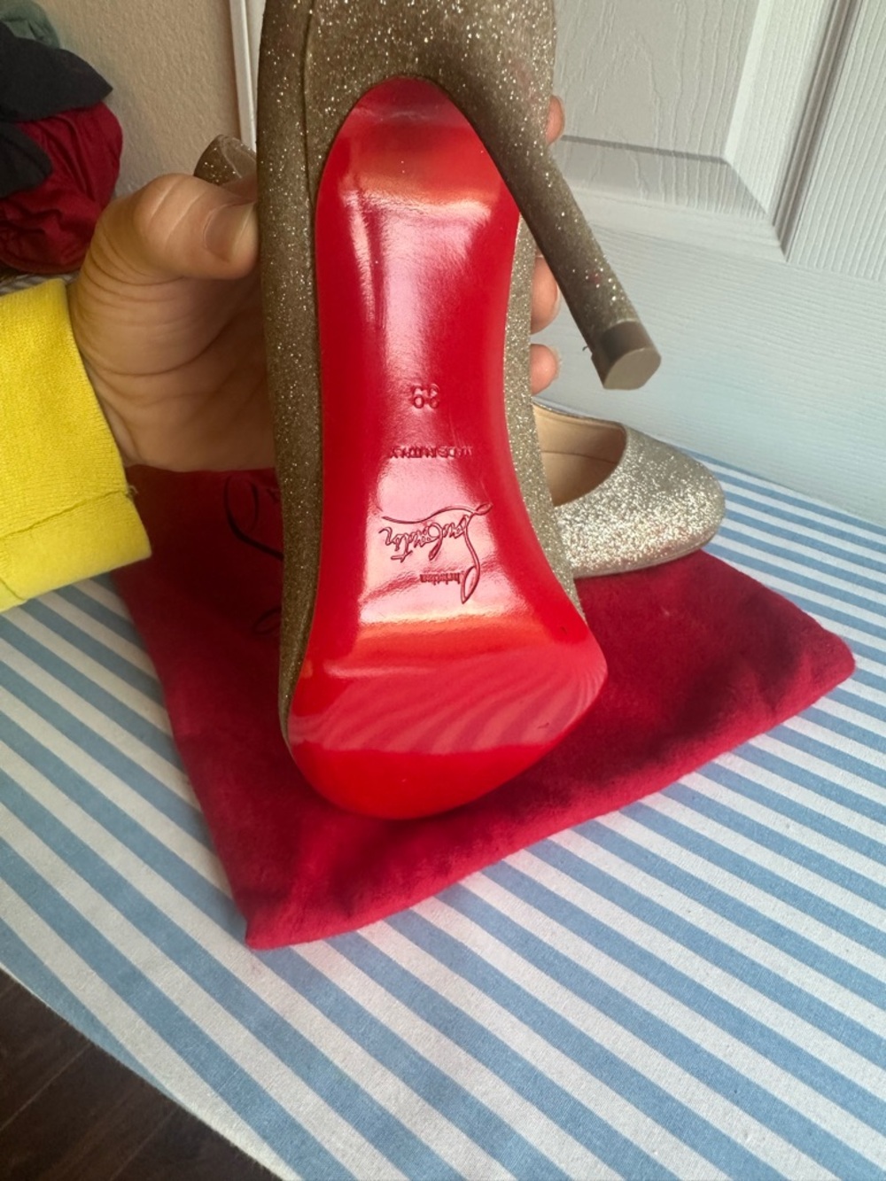 Christian Louboutin Fifi 100 Glitter Gold Stiletto Pumps New - Picture 6 of 7